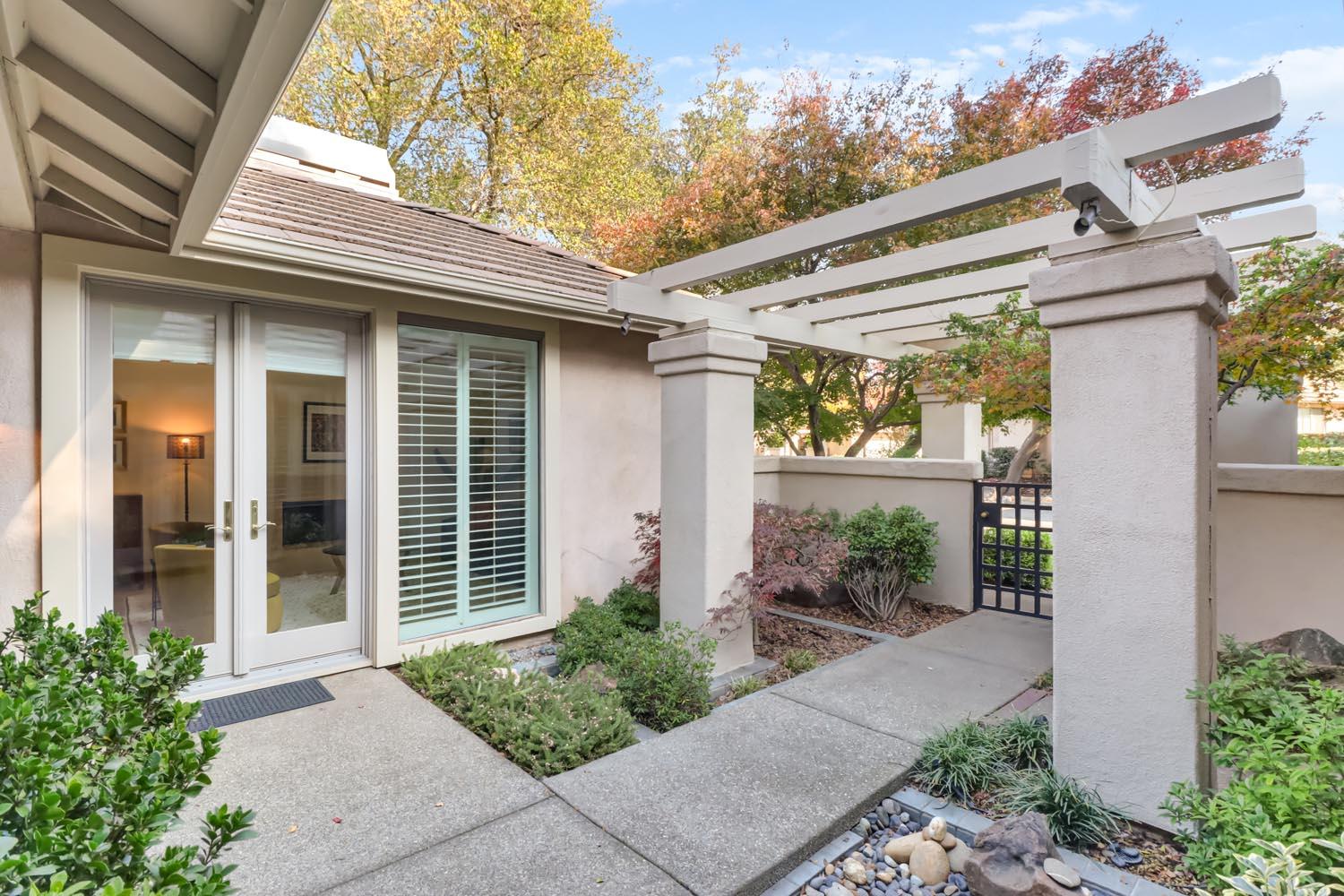 11275 Crocker Grove Lane