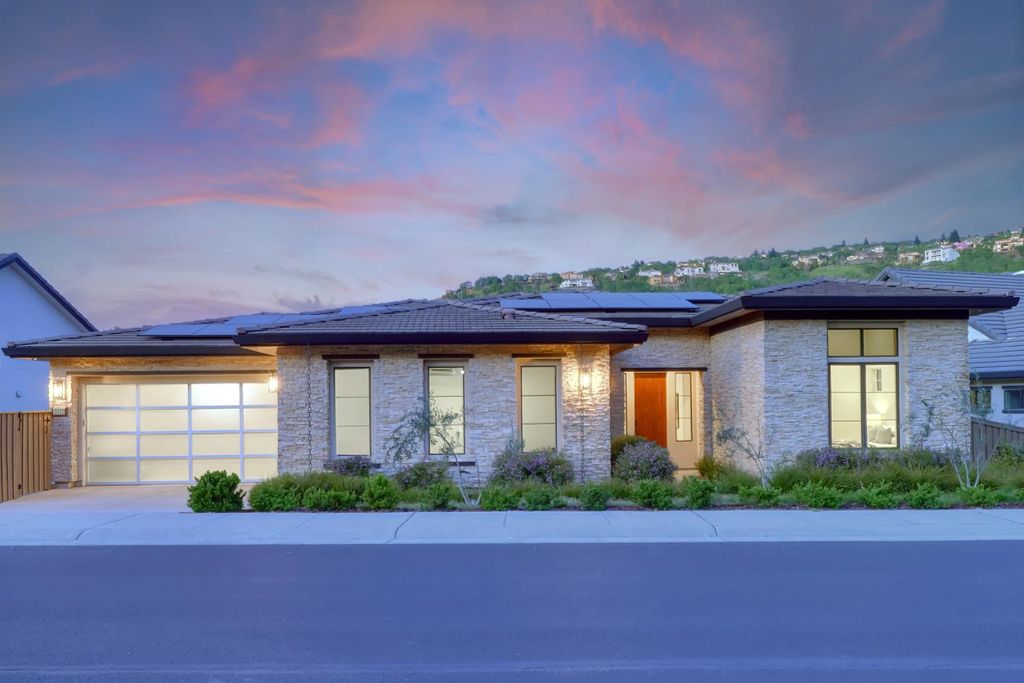 Photo of 2042 Ritchie Street, Folsom, CA 95630 (MLS # 226030244)