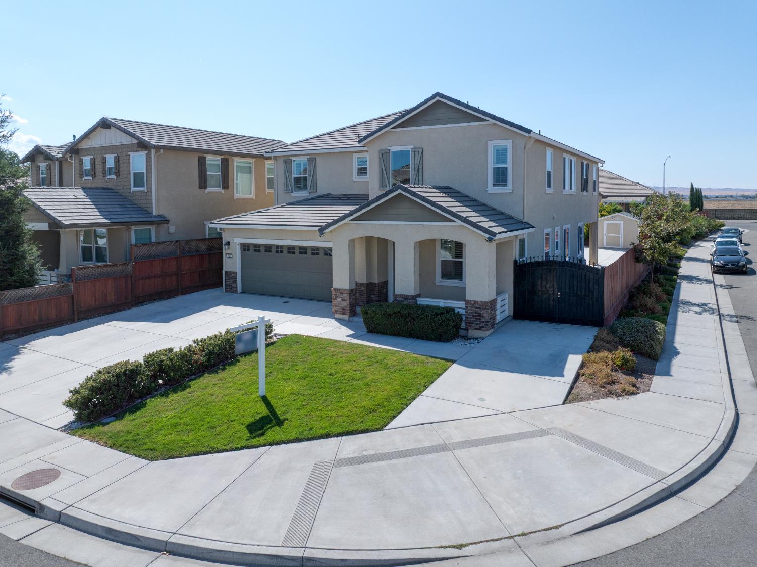 313 Michael Cox Lane