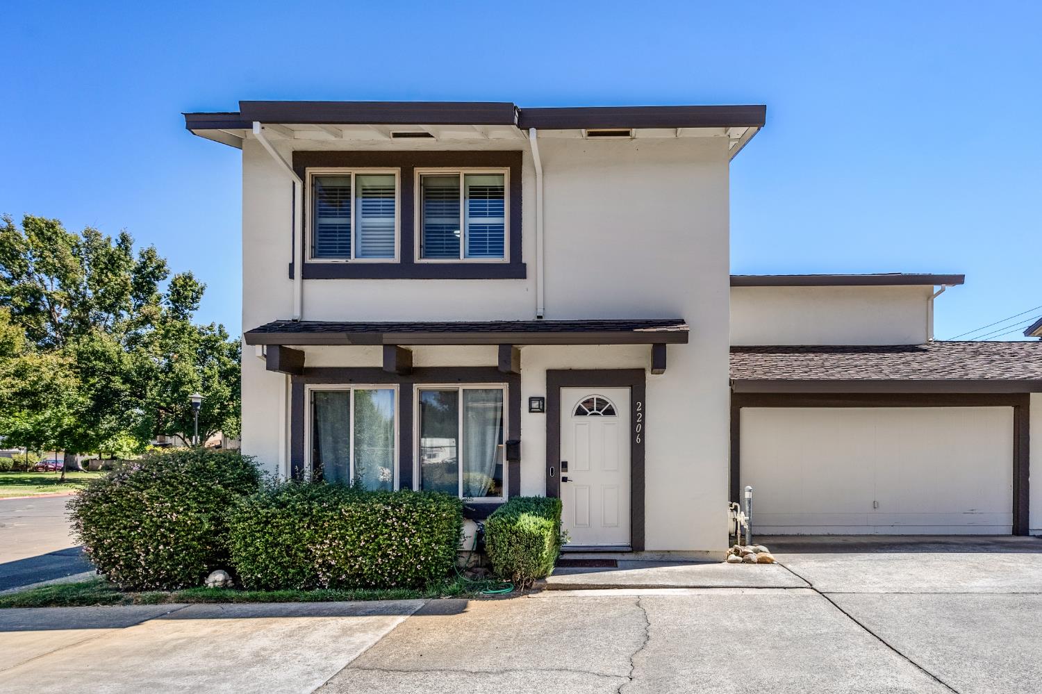 2206 Kimwood Lane