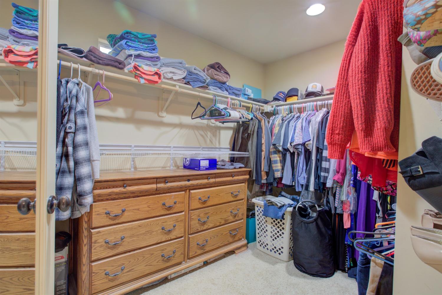 Modesto, California 95355, United States, 4 Bedrooms Bedrooms, ,3 BathroomsBathrooms,Residential,Active,79888