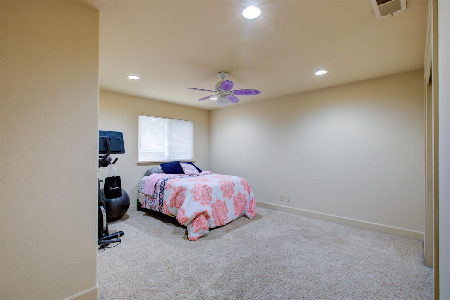 Modesto, California 95355, United States, 4 Bedrooms Bedrooms, ,3 BathroomsBathrooms,Residential,Active,79888