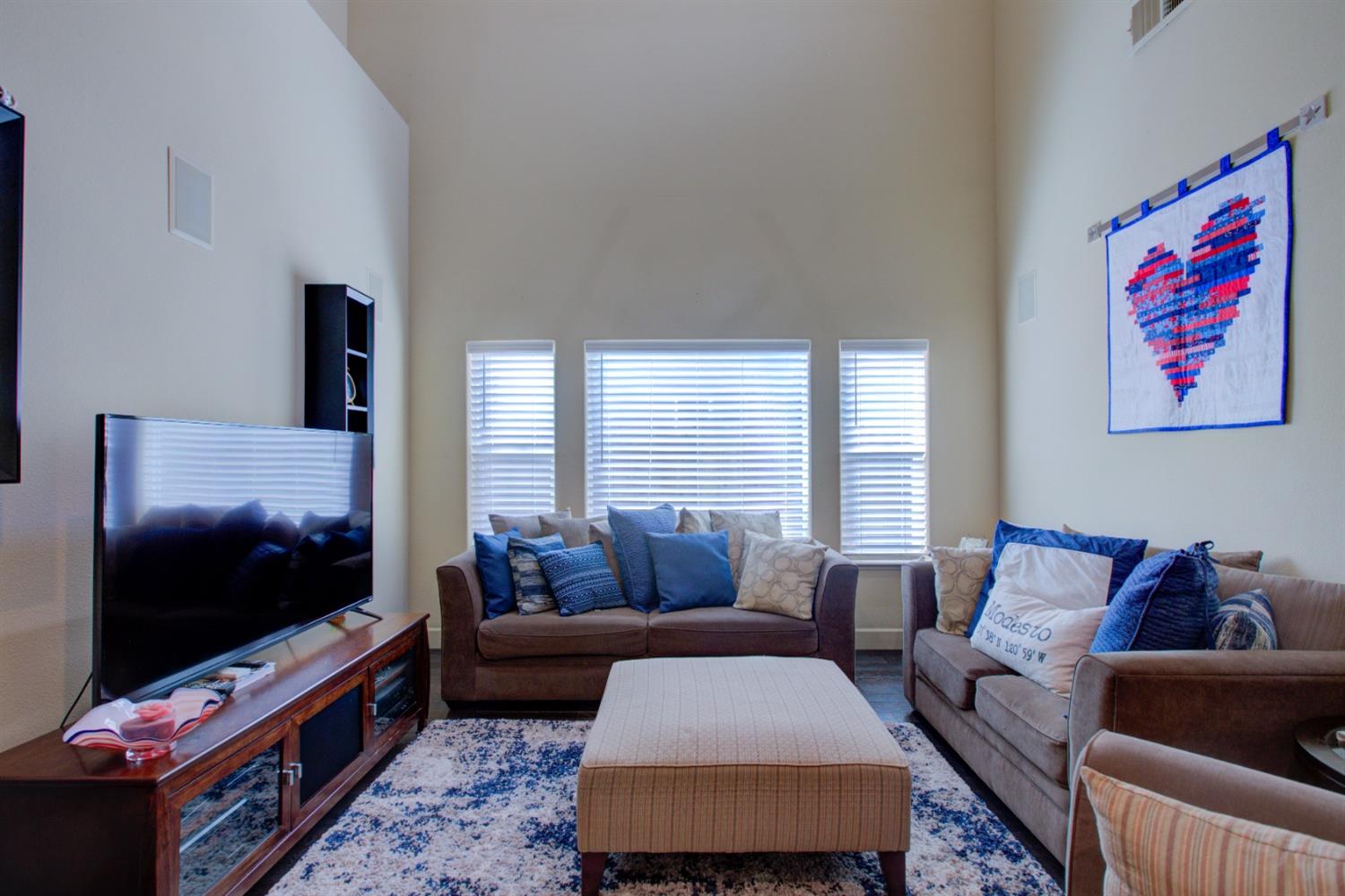 Modesto, California 95355, United States, 4 Bedrooms Bedrooms, ,3 BathroomsBathrooms,Residential,Active,79888