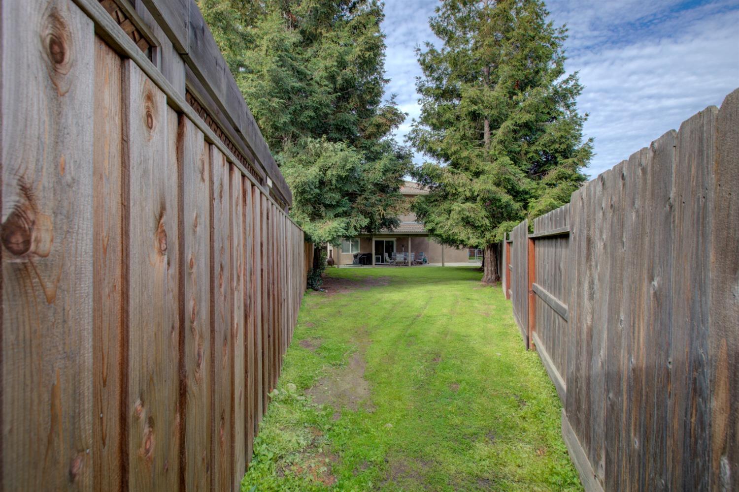 Modesto, California 95355, United States, 4 Bedrooms Bedrooms, ,3 BathroomsBathrooms,Residential,Active,79888