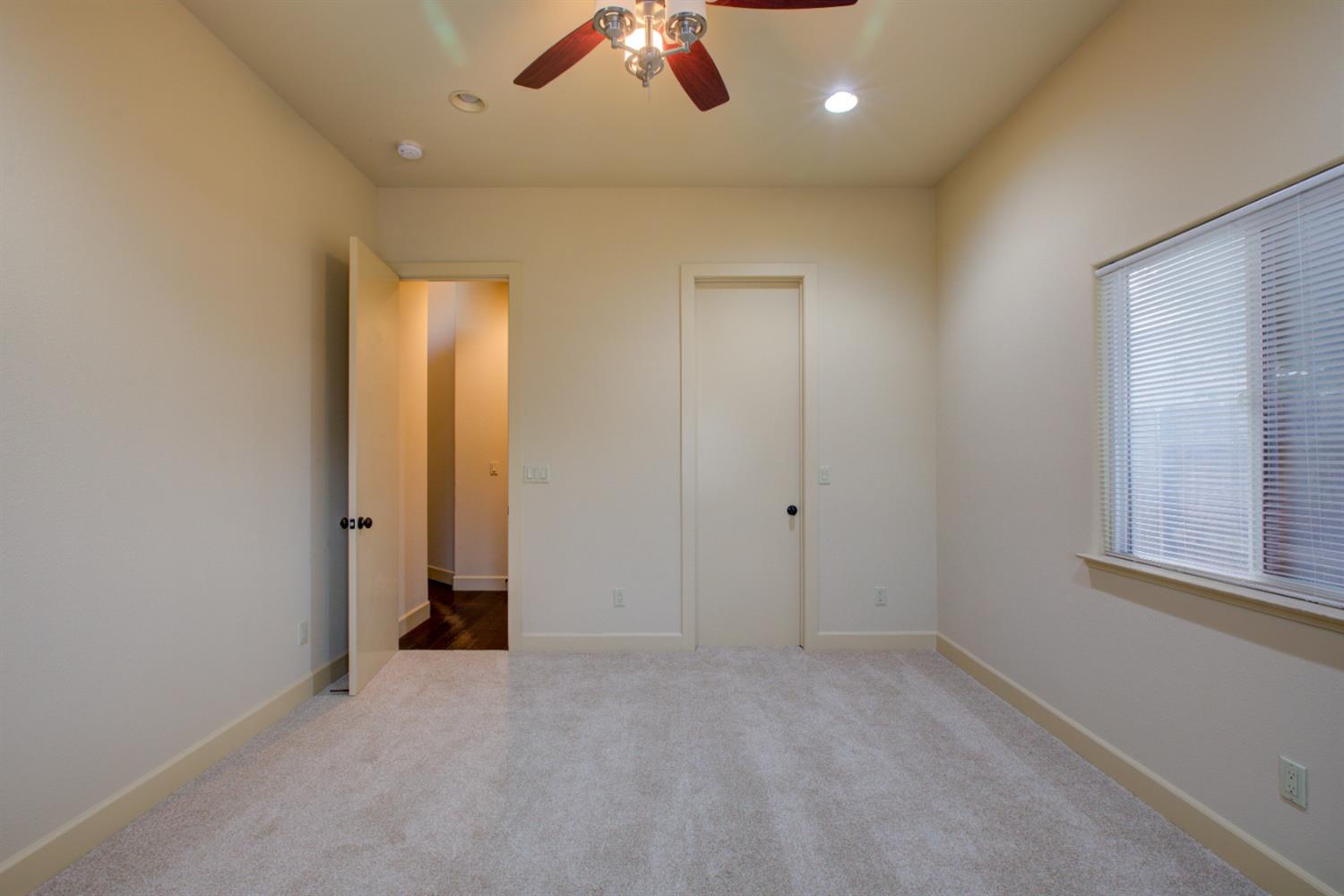 Modesto, California 95355, United States, 4 Bedrooms Bedrooms, ,3 BathroomsBathrooms,Residential,Active,79888