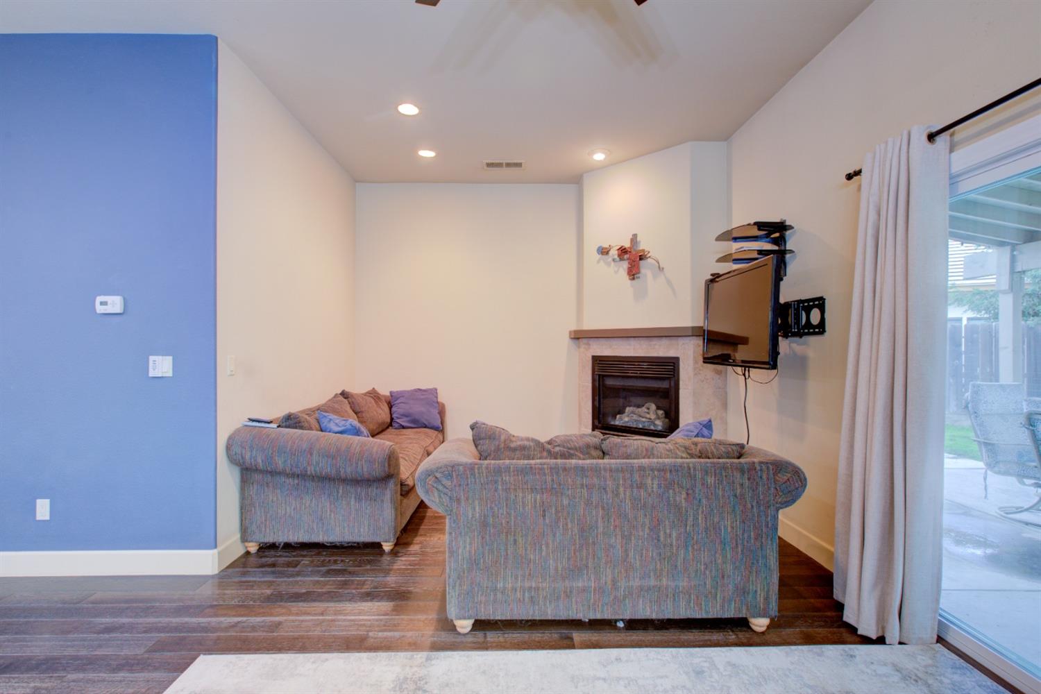 Modesto, California 95355, United States, 4 Bedrooms Bedrooms, ,3 BathroomsBathrooms,Residential,Active,79888