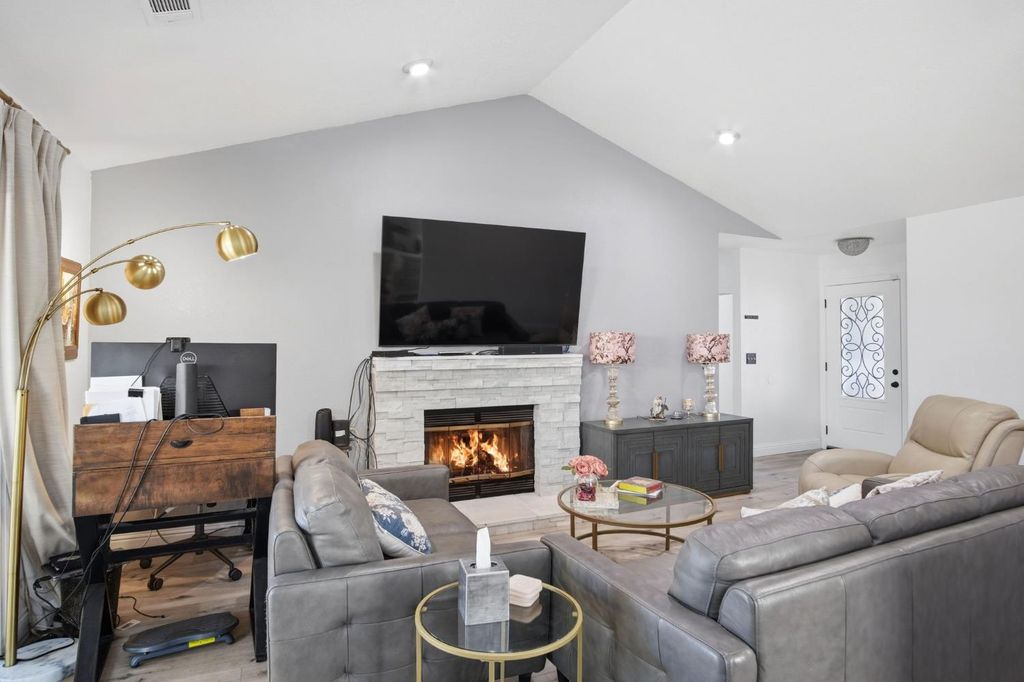 Photo of 5918 Secretariat Court, Riverbank, CA 95367 (MLS # 226035111)