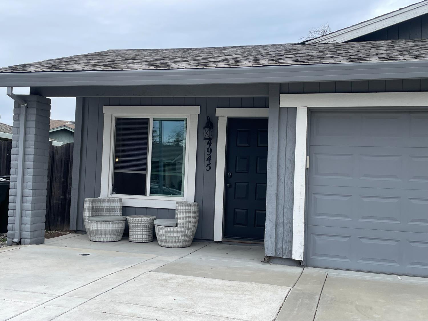 4945 Travertine Circle