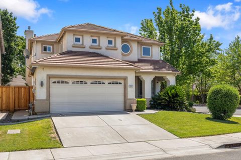 MLS: 225052335