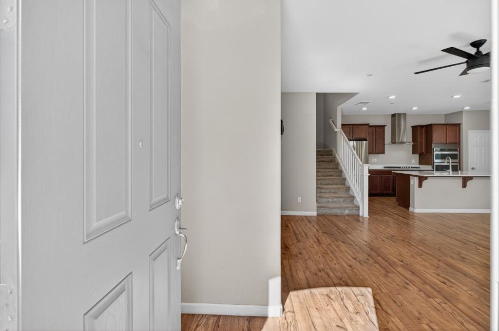 Photo of 8195 Kramer Ranch Lane, Elk Grove, CA 95758 (MLS # 226032532)