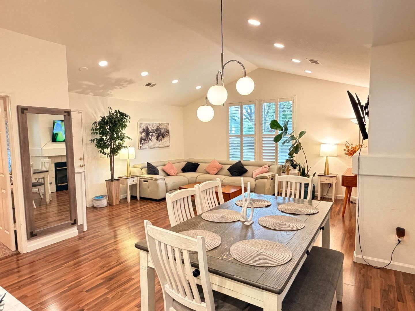 3124 Poseidon Lane