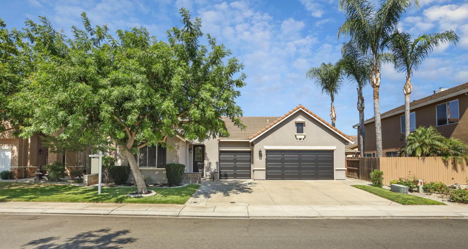 4025 Thornhill Drive