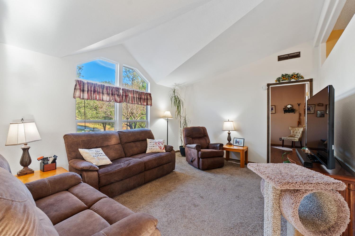 22848 Elk Trail East