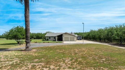 22082 Oleander Avenue Manteca CA 95337