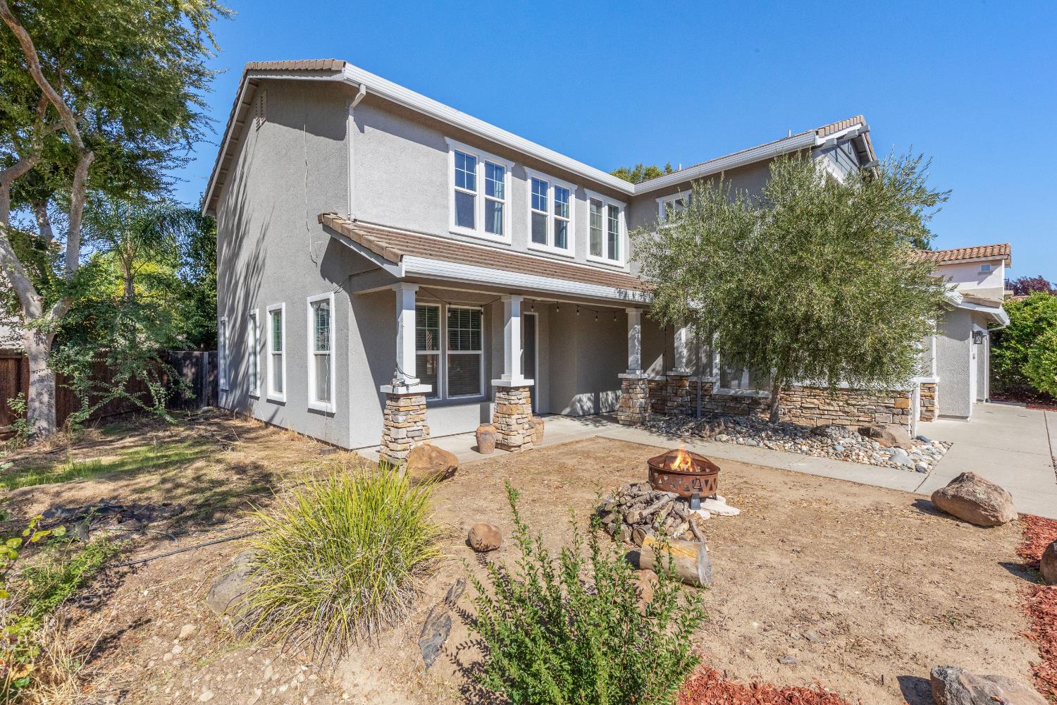 2548 Tradewinds Drive