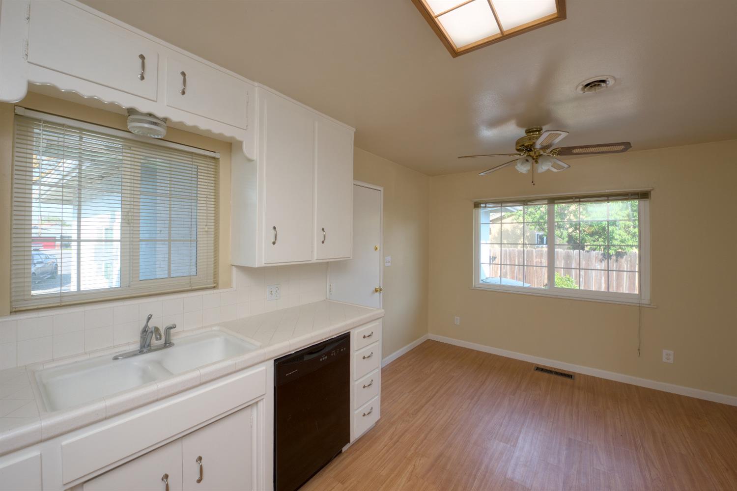 3212 Lotus Court