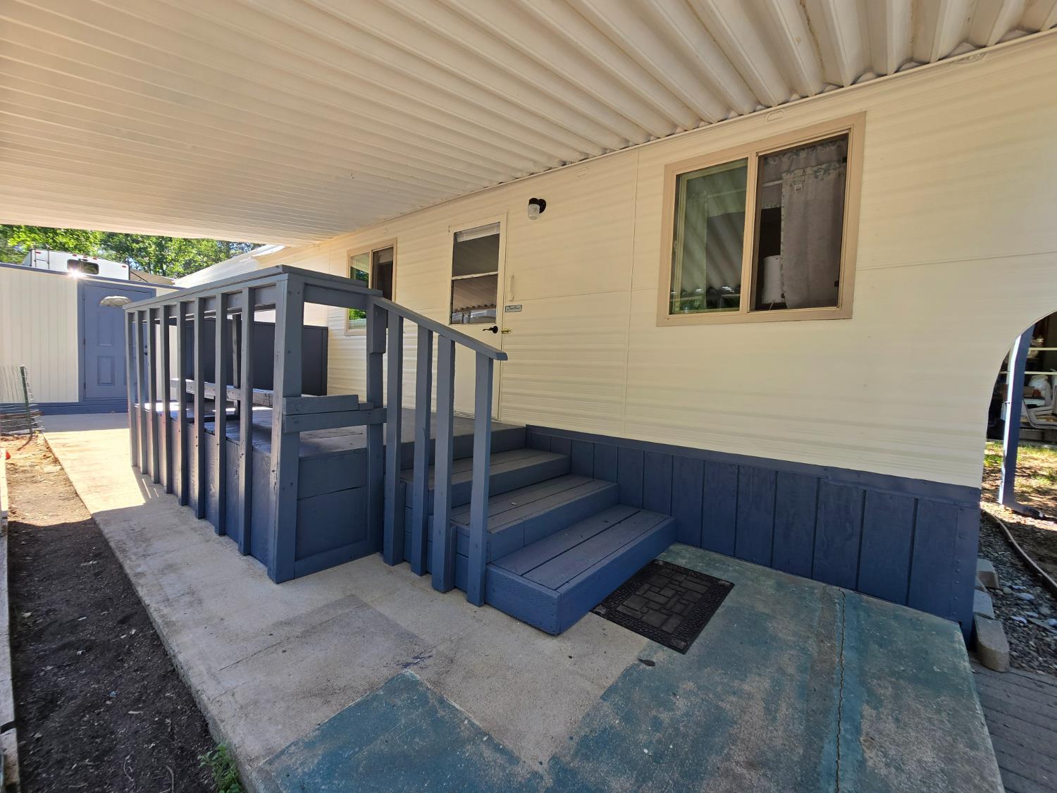 1525 Cold Springs Road 16
