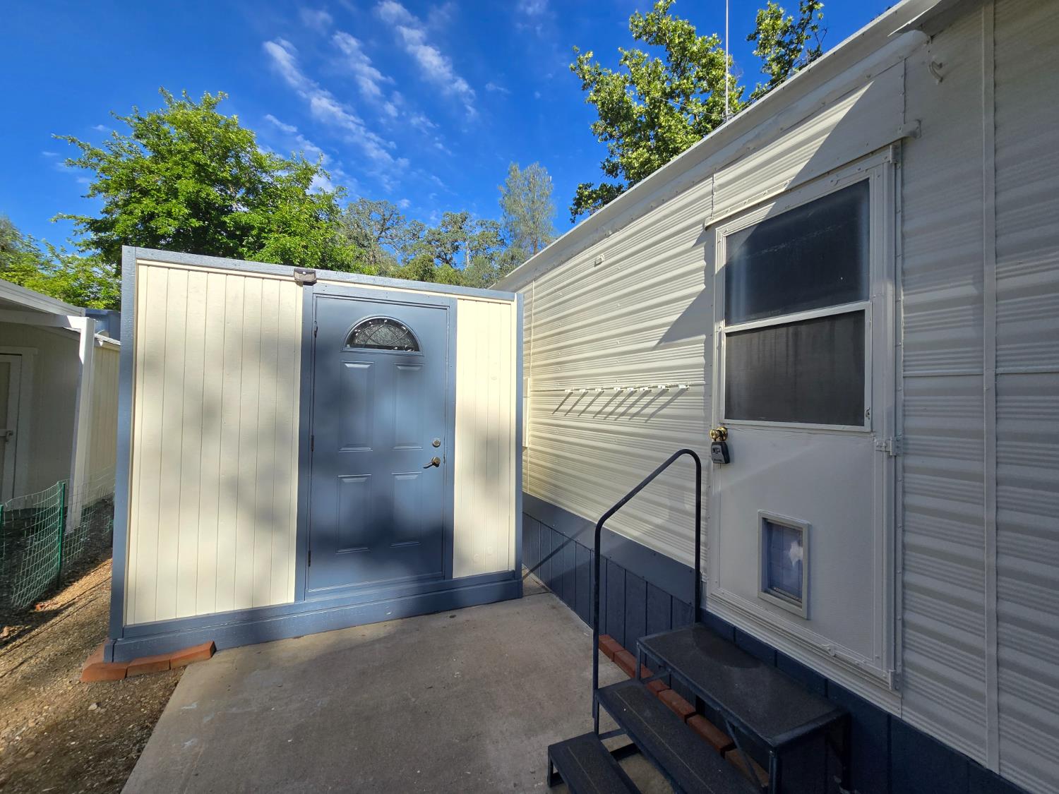 1525 Cold Springs Road 16