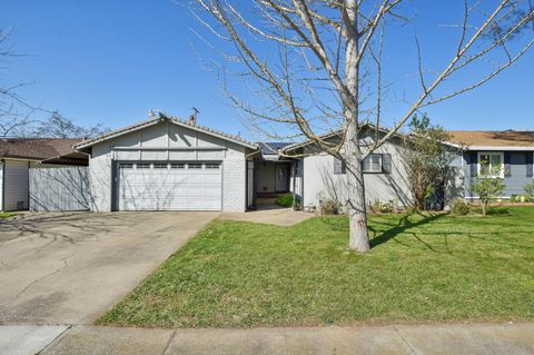 2408 El Lujo Way, Rancho Cordova, CA 95670 - MLS#: 225066336
