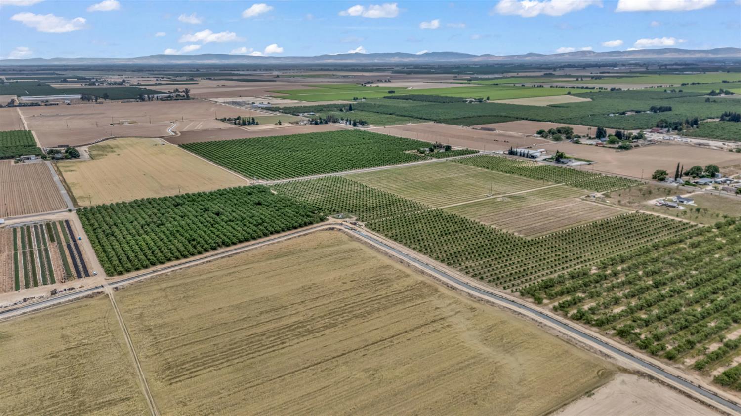 0 14706 Peach Avenue