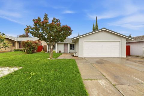 7884 White Stag Way Sacramento CA 95823