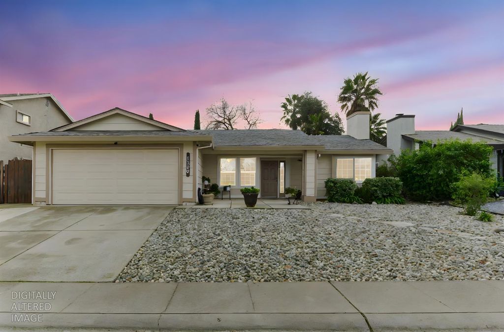 Photo of 1360 Ridgerun Drive, Roseville, CA 95747 (MLS # 226007657)
