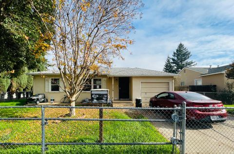 5713 Vista Avenue Sacramento CA 95824