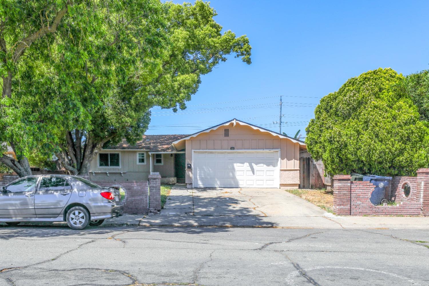 2303 Kenworthy Way