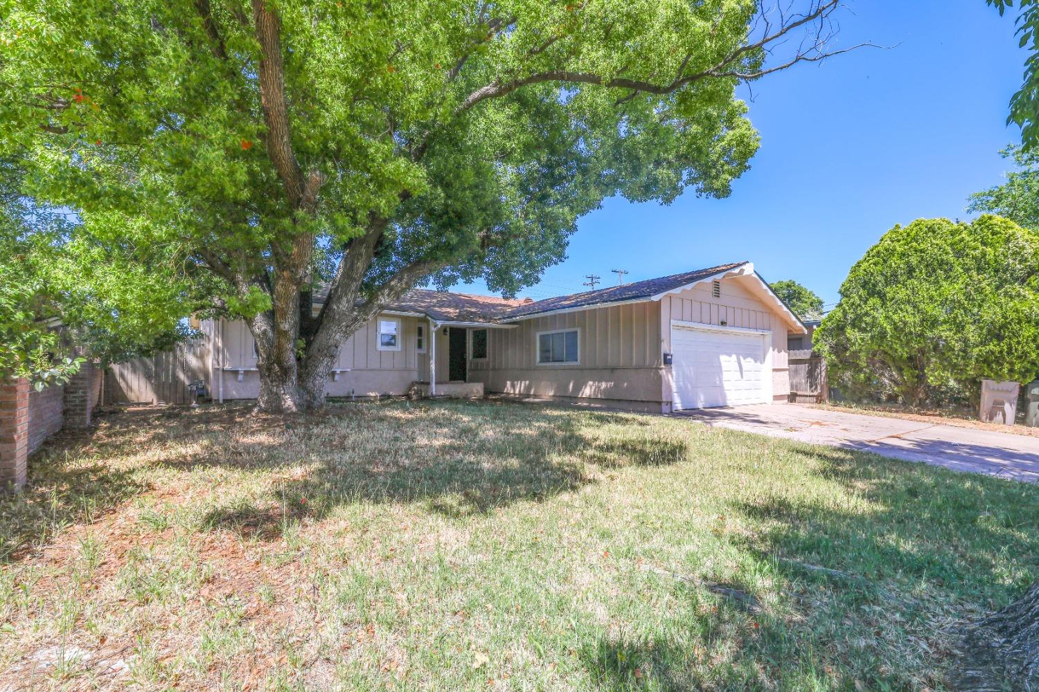 2303 Kenworthy Way