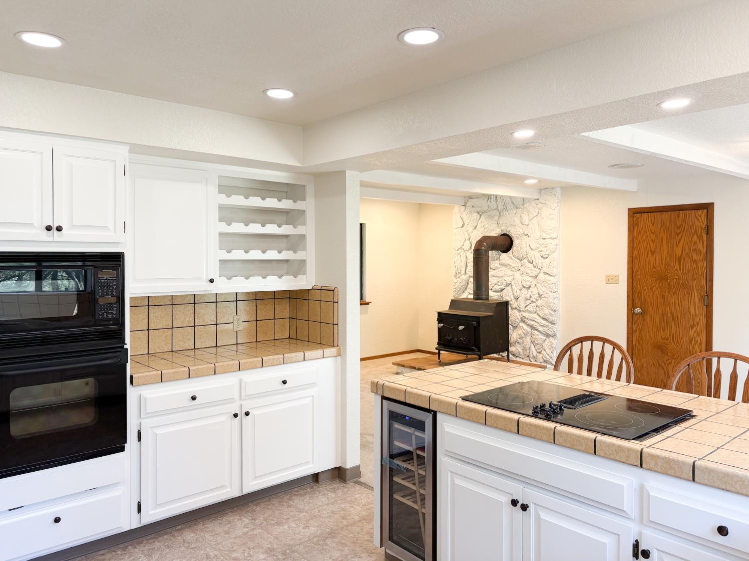 2580 Golden Fawn Trail