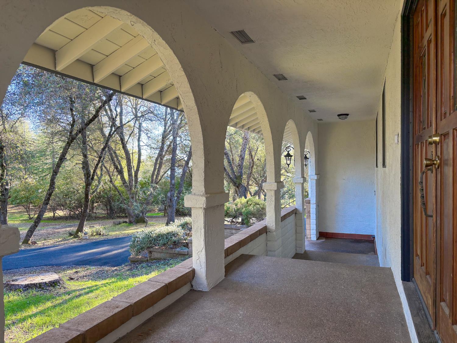 2580 Golden Fawn Trail