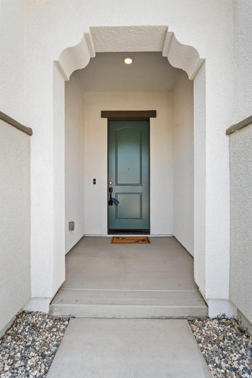 4651 Trumpet Lily Way