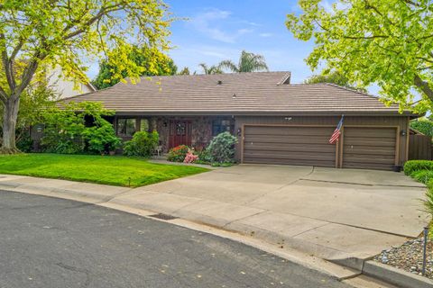 24 Sage River Circle, Sacramento, CA 95831 - MLS#: 225043092