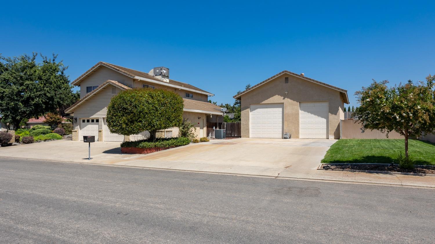 319 Shire Way