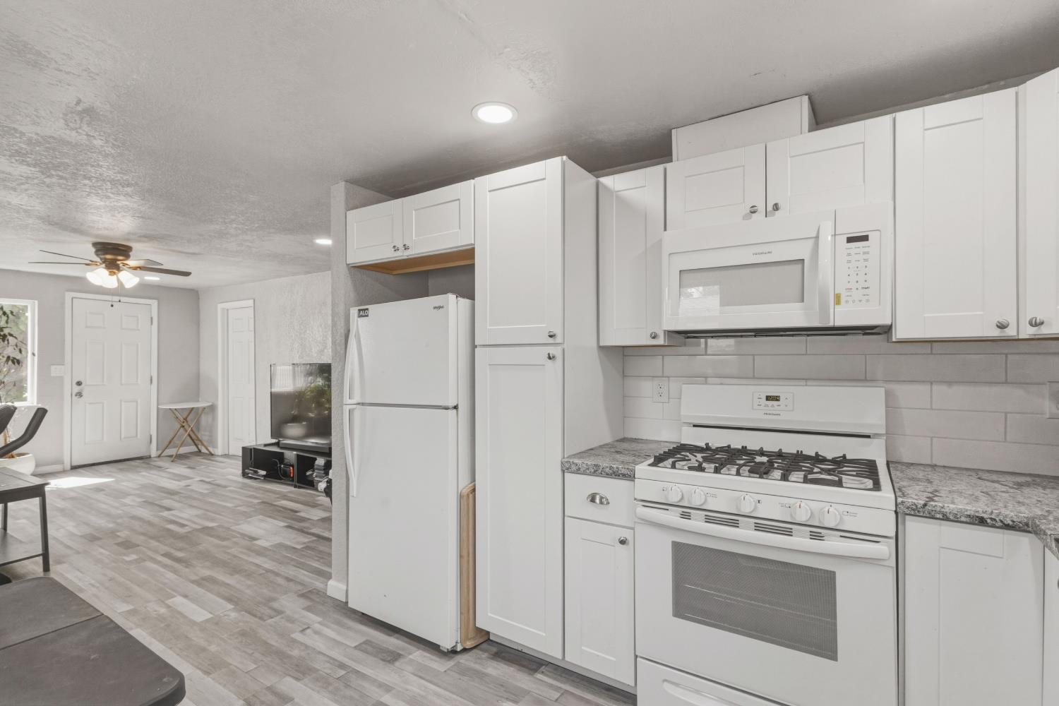 394 S West