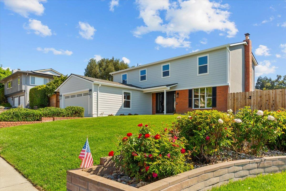 513 Briarwood Court