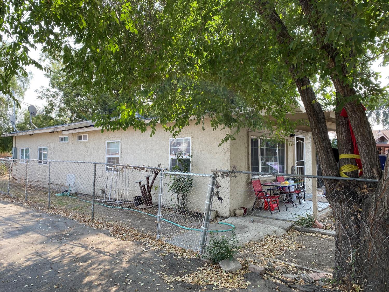 3150 Belvedere Ave