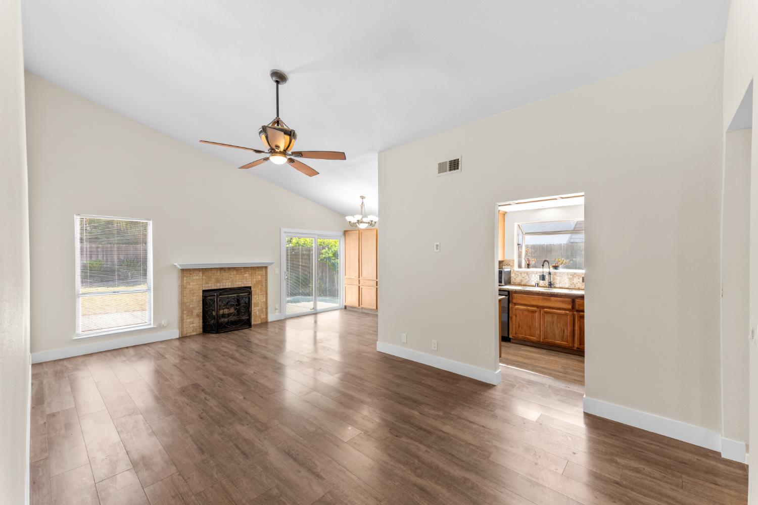 4451 Bogart Way