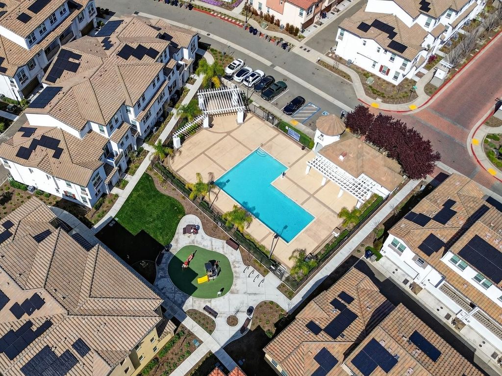 Photo of 2937 Nimes Lane, Sacramento, CA 95834 (MLS # 226031944)