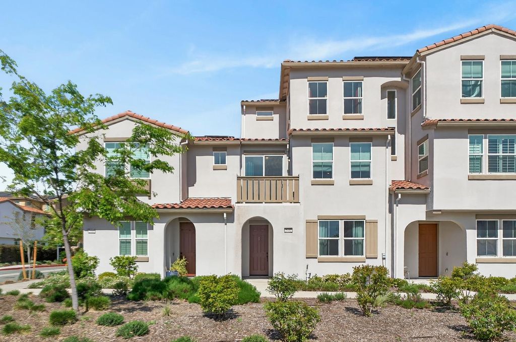 Photo of 2937 Nimes Lane, Sacramento, CA 95834 (MLS # 226031944)