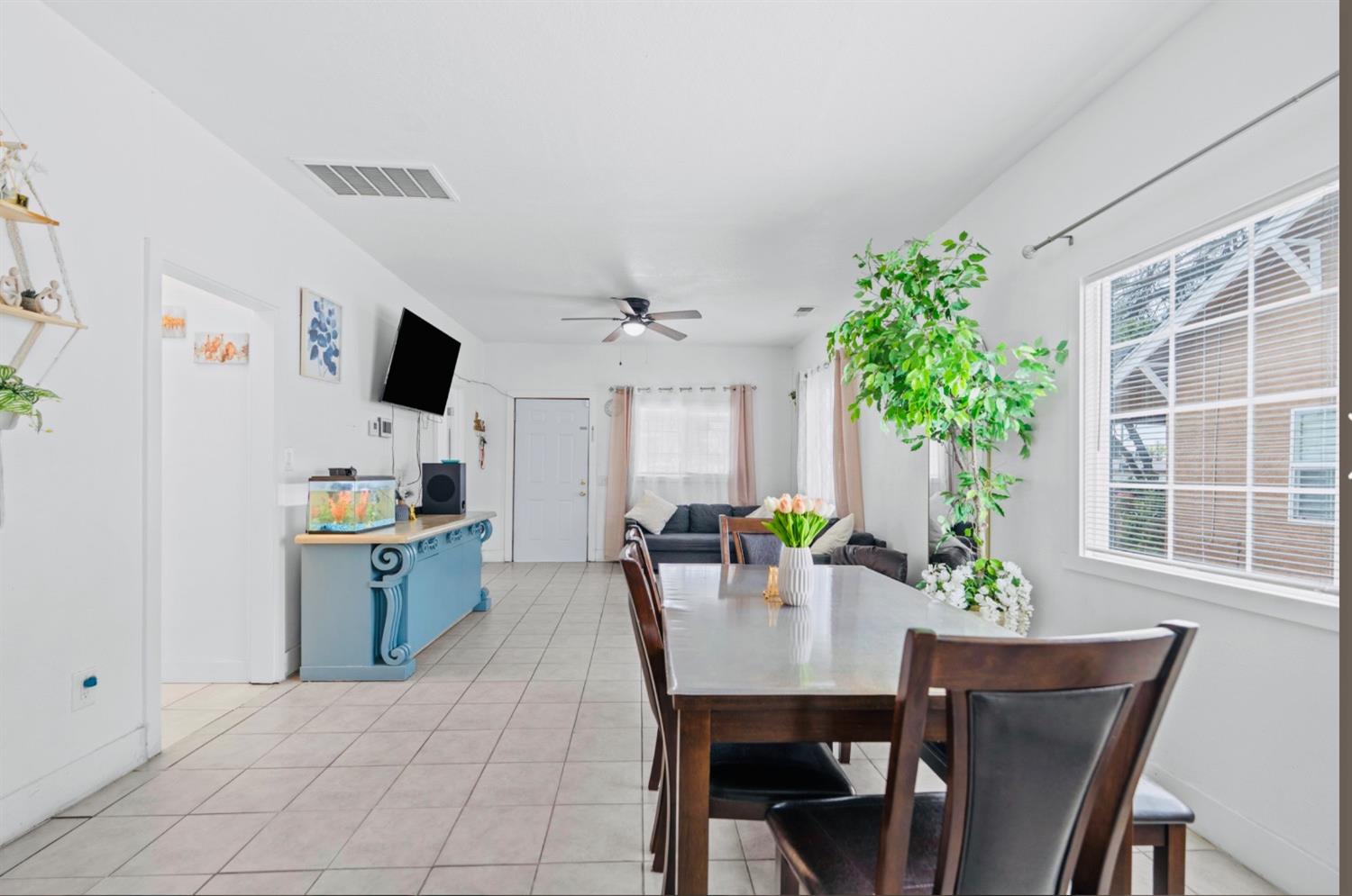 761 W Main