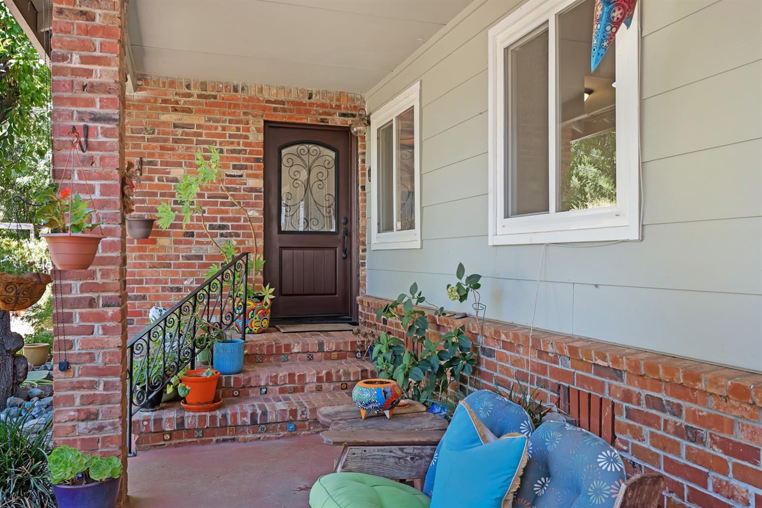 2573 Bryan Way