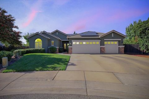1881 Kendall Court Yuba City CA 95993