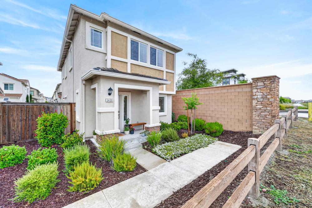 5400 Molino Circle