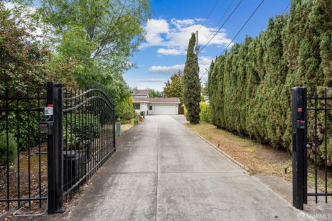 2108 Isabelle Avenue San Mateo CA 94403