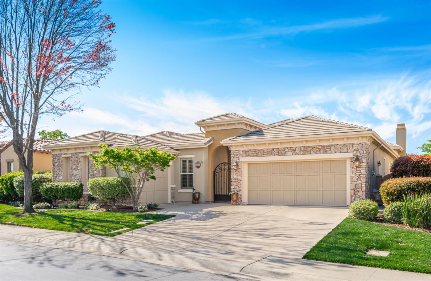 3960 Royal Troon Drive