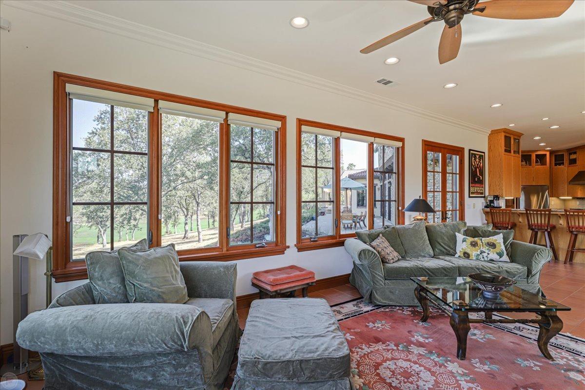 20 Mosswood Ct, Copperopolis, CA, 95228, USA, 3 Bedrooms Bedrooms, ,5 BathroomsBathrooms,Residential,Active,20 Mosswood Ct,225147171