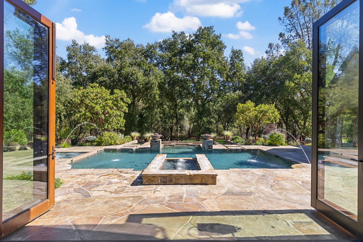 6120 Terracina Court