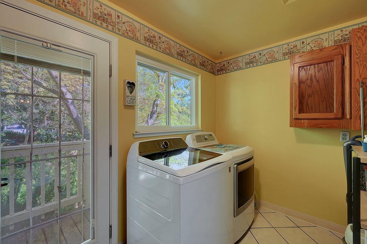 Browns Valley, California 95918, United States, 3 Bedrooms Bedrooms, ,2 BathroomsBathrooms,Residential,Active,98056