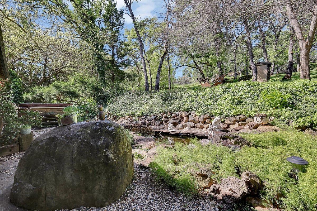 Browns Valley, California 95918, United States, 3 Bedrooms Bedrooms, ,2 BathroomsBathrooms,Residential,Active,98056